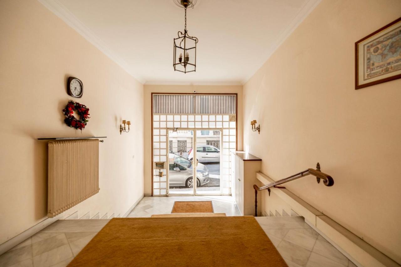 Cozy Apartment In Kolonaki Athens - Sleeps 5 Exterior photo